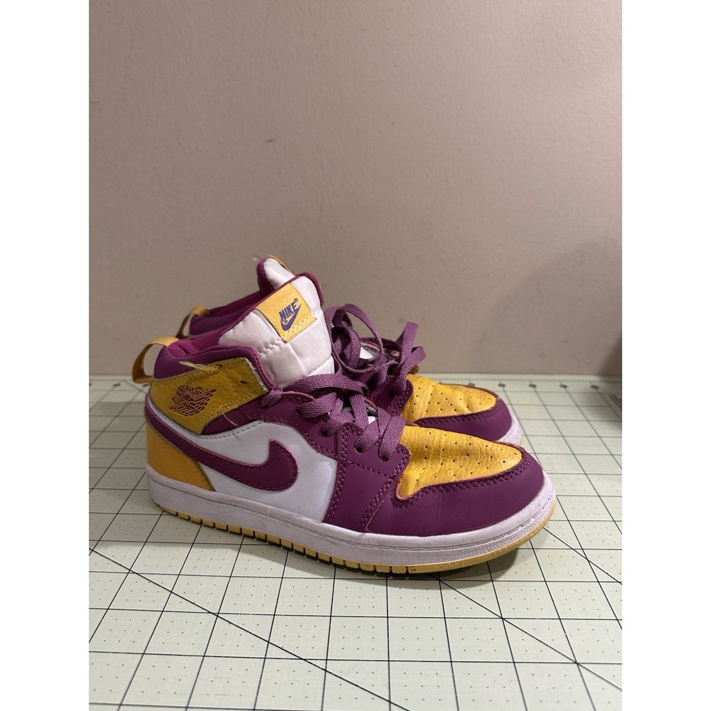 Jordan 1 Retro High OG Brotherhood Size 2.5y